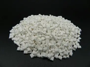 Водени от иновациите, оформяне на бъдещето: Как специалните пластмаси променят формата на електронната индустрия